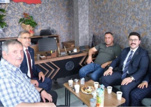 Esnaf Odası Başkanı Erdal Kaygusuz, Sorgun'daki Otoclub açılışına katıldı.